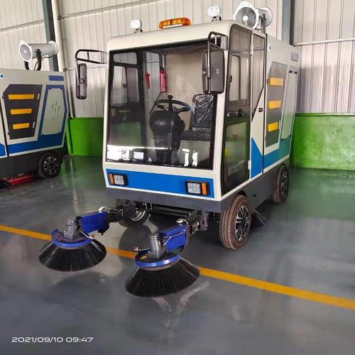 多功能电动驾驶式清扫车小区物业工厂车间广场道路小型环卫扫地车